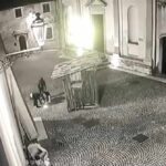 Sparano un razzo contro una clochard. Il video denuncia delle suore