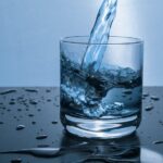 bicchiere di acqua