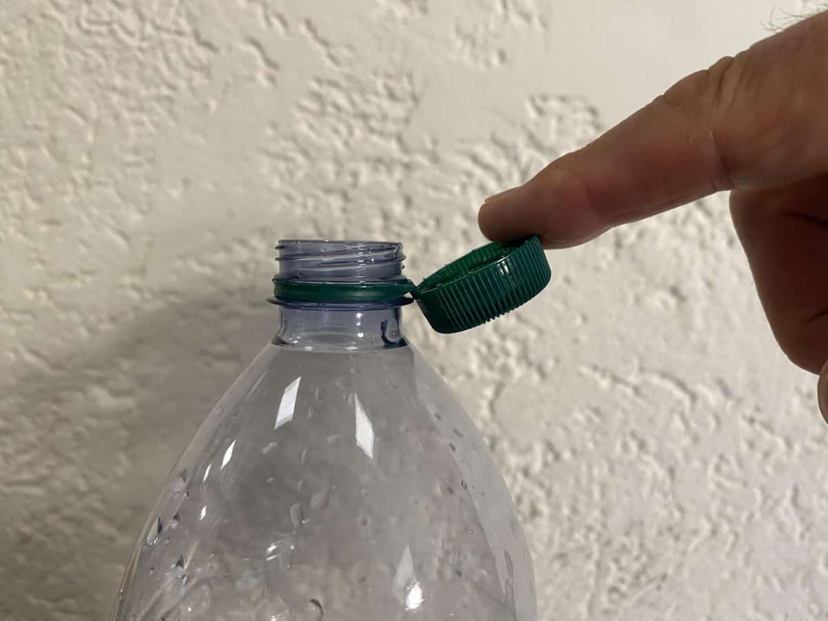 tappo solidale obbligatorio plastica