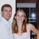 Il momento no di Andrew, ex duca, ex principe, sfrattato ma sempre arrogante: ecco le ultime su di lui, nella foto Andrew, Virginia Giuffré e Maxwell