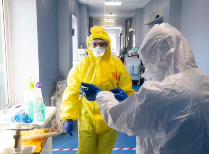 operatori sanitari in terapia intensiva