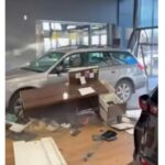 sfonda vetrina concessionaria con auto