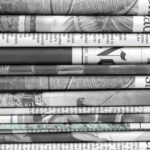 Giornali in pila ma poche vendite