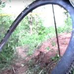 Un misterioso oggetto spaziale metallico precipitato in Kenya