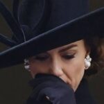 Kate Middleton salute