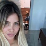 Wanda Nara si fa un selfie