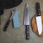 come affilare i coltelli con la pallina di alluminio