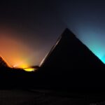 piramidi di giza al tramonto