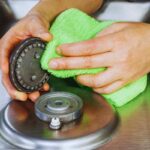 come puliure i coprifiamma dei fornelli