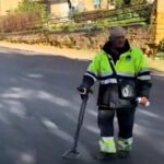 Ad Agrigenti si cercano i tombini con il metal-detector