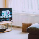 televisione accesa: quanto consuma