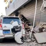 Crolli dovuti al sisma in Tibet