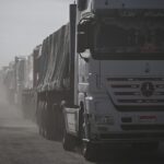 Centinaia di camion carichi di aiuti umanitari entrano a Gaza