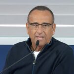 Carlo Conti in conferenza a Sanremo