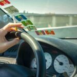 Quando si rischia la multa fumando in auto