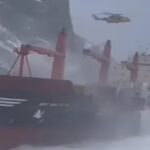 La portacointainer incagliata in Canada