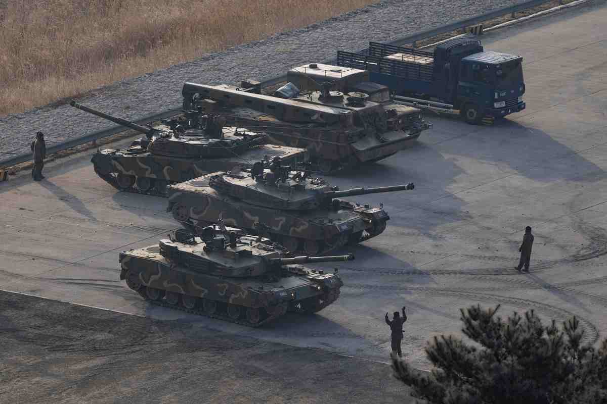 Guerra con le bombe, guerra con le parole, mondo in confusione, Italia in fusione