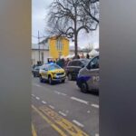 Una scena del luogo in cui in Francia un uomo ha accoltellato i passanti