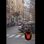 L'ambulanza ferma durante la Maratona di Roma