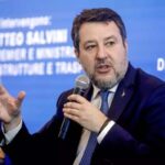 Salvini contro la piazza