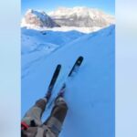 sciatore travolto da valanga