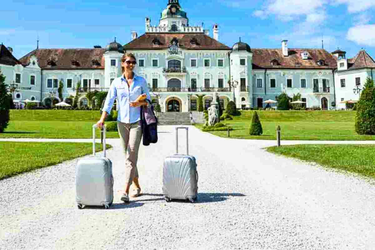 Offerta da sogno, fino al 20% di sconto: ti aspetta un castello sul lago con terme e viste panoramiche