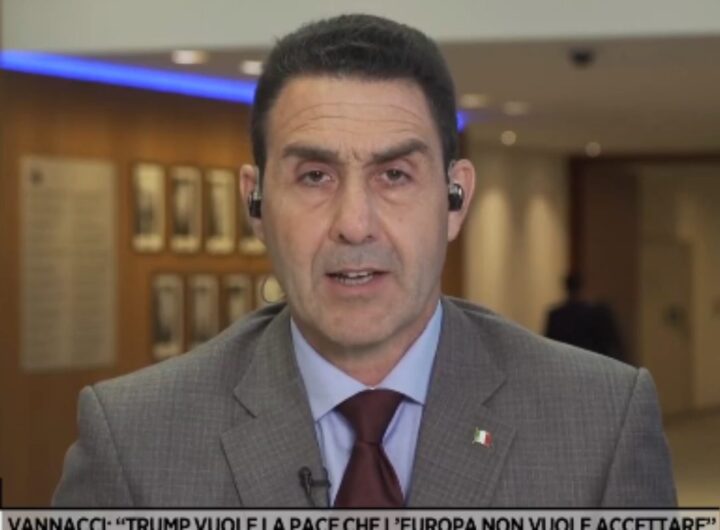 vannacci a fuori dal coro