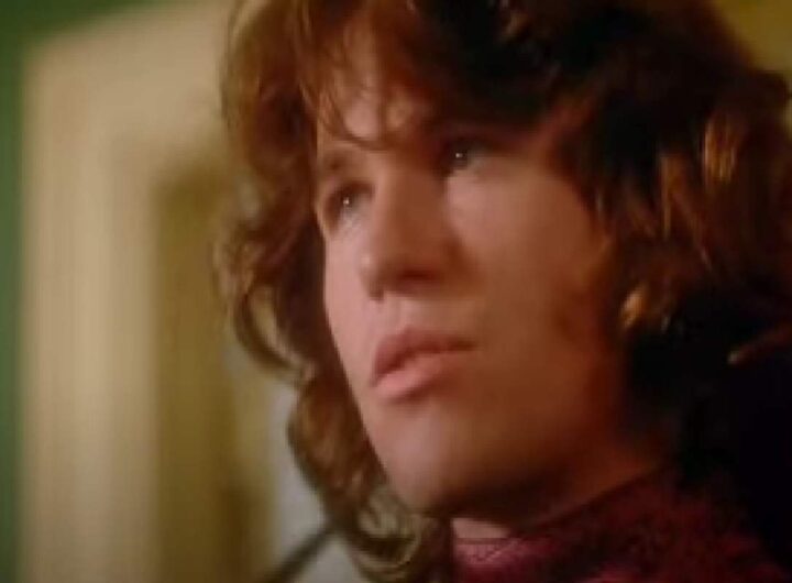 L'attore Val Kilmer interpreta Jim Morrison nel film The Doors, di Oliver Stone