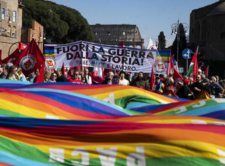 Il Movimento 5 Stelle canta “Vinceremo”, Trump esulta “Vinceremo”, Mussolini disse “Vinceremo” e finì male