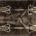 La Sindone è autentica? Fu rubata dai crociati francesi, la tovaglia sull’altare lo conferma, nuovi studi