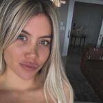 Wanda Nara si fa un selfie