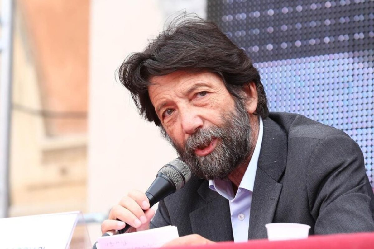 Cacciari: “Trump ha ragione, l’Europa è un fallimento. La colpa è di leader come von der Leyen”