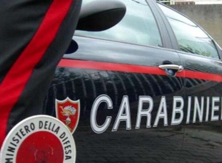 Un'auto dei Carabinieri