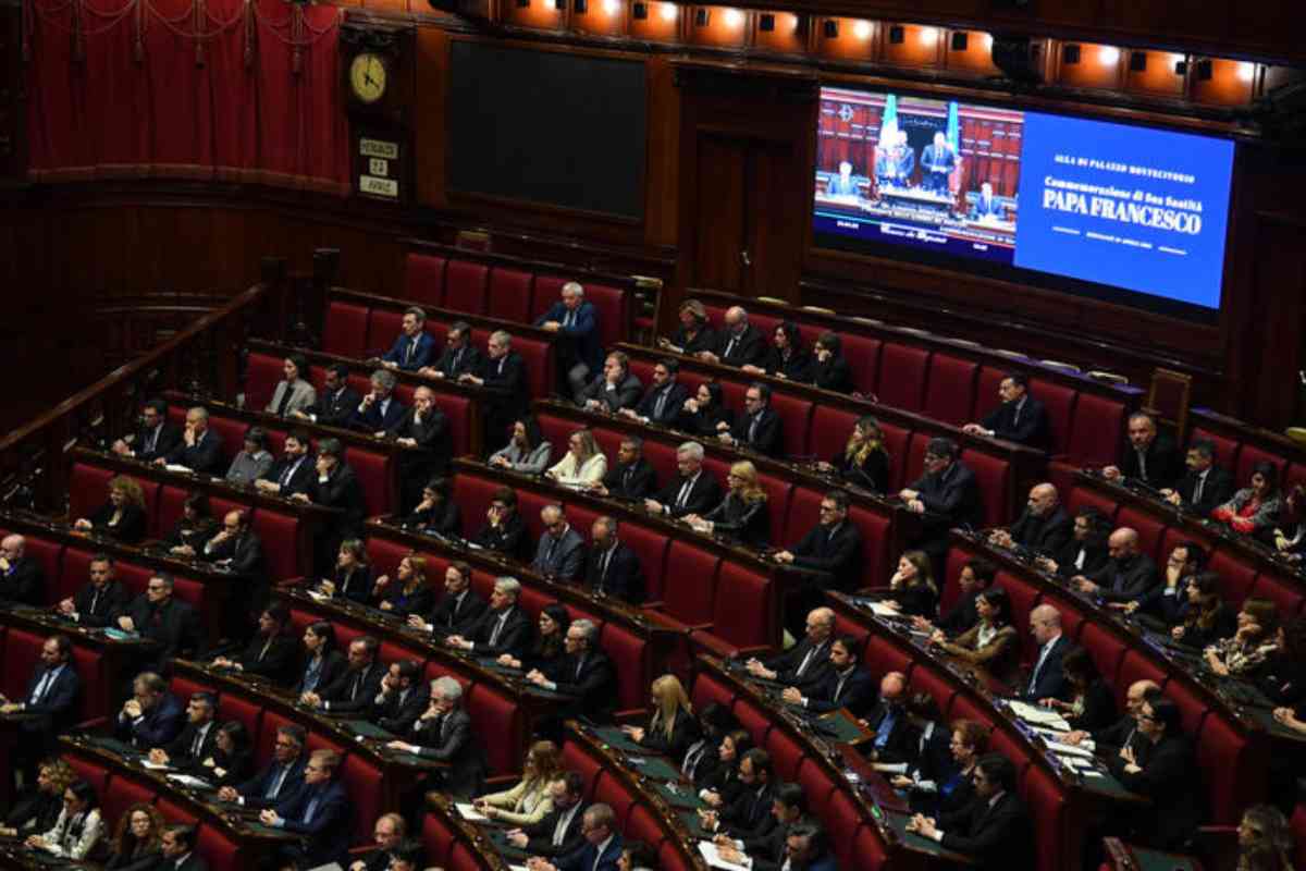 Parlamento ricorda Papa Francesco