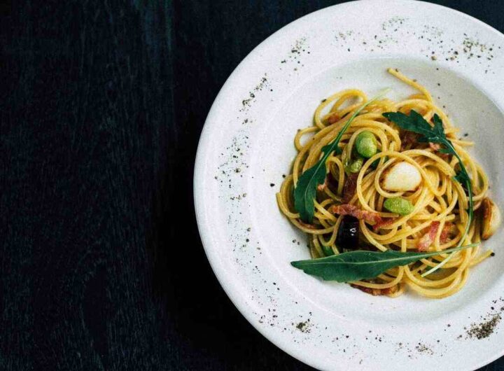 un piatto di pasta