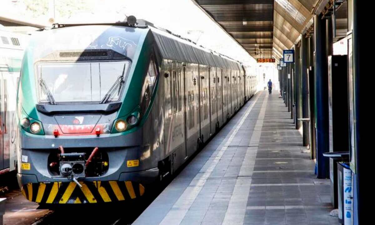 Treno al binario