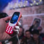 Un vecchio telefono cellulare