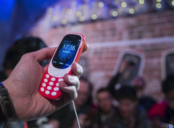 Un vecchio telefono cellulare