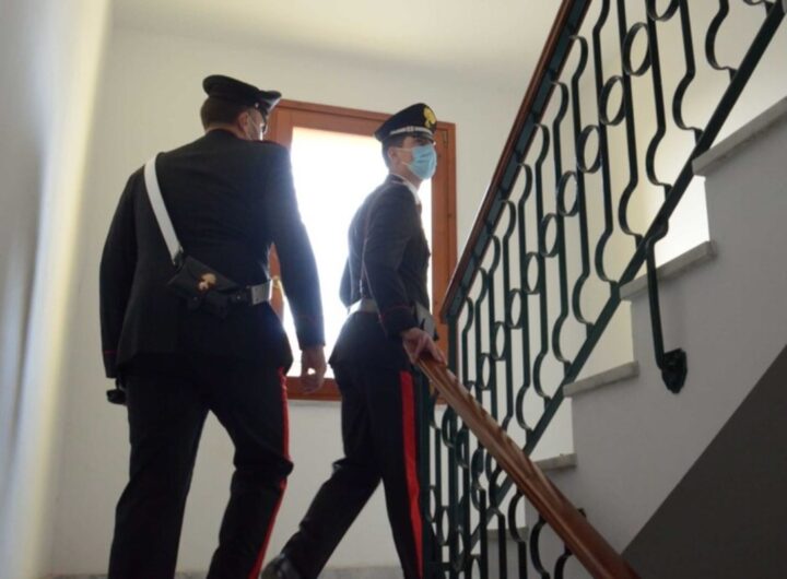 carabinieri in servizio