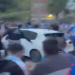 Auto travolge tifosi a Barcellona