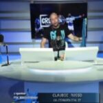 Scossa di terromoto in uno studio radiofonico a Napoli