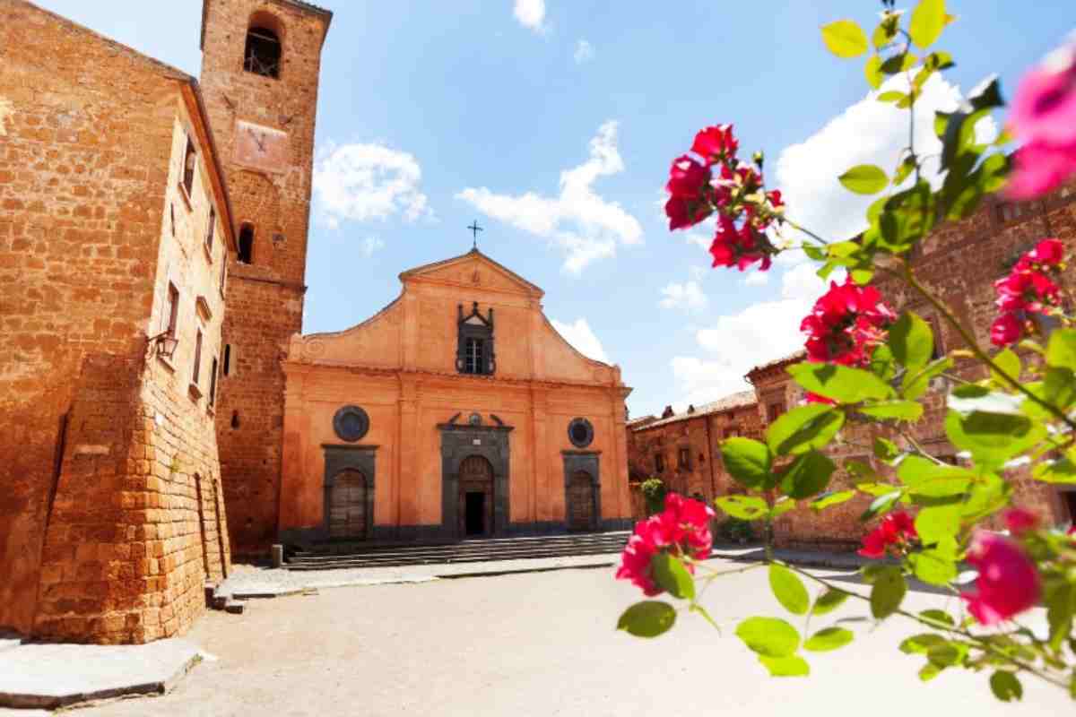 Vacanza low cost alternativa, scopri le meraviglie segrete dell’Italia: 5 mete da sogno a costo (quasi) zero