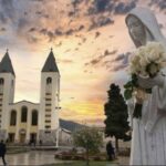 La Madonna ci esorta a pregare con autenticità e a vivere una fede viva