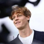 Jannik Sinner sorridente