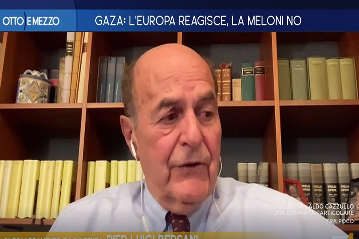 Cosa si dice in TV, Bersani: “Meloni sta smontando i tratti della diplomazia italiana”. Boldrini: “Da Israele cinismo e spietatezza”. Cecchi Paone: “Trump ha devastato le Borse”. Ravetto: “I Pro-Palestina sfiorano l’antisemitismo”