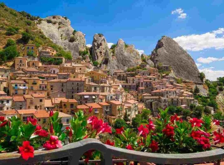 In Italia c’è un angolo che sembra un fiordo norvegese: ecco dove si trova