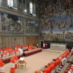 La regia per il nuovo Papa: il ritorno del pensionato Bagnasco dietro le quinte del Conclave