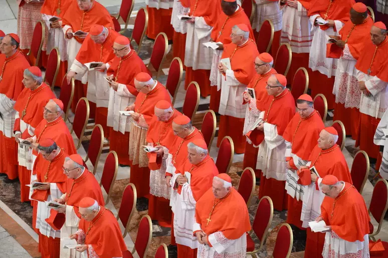 conclave cardinali