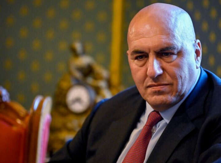 Il ministro della Difesa Guido Crosetto