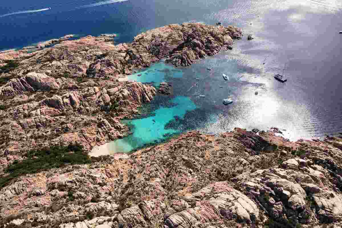 Bandiere Blu 2025: scopri tutte le spiagge italiane premiate quest’anno